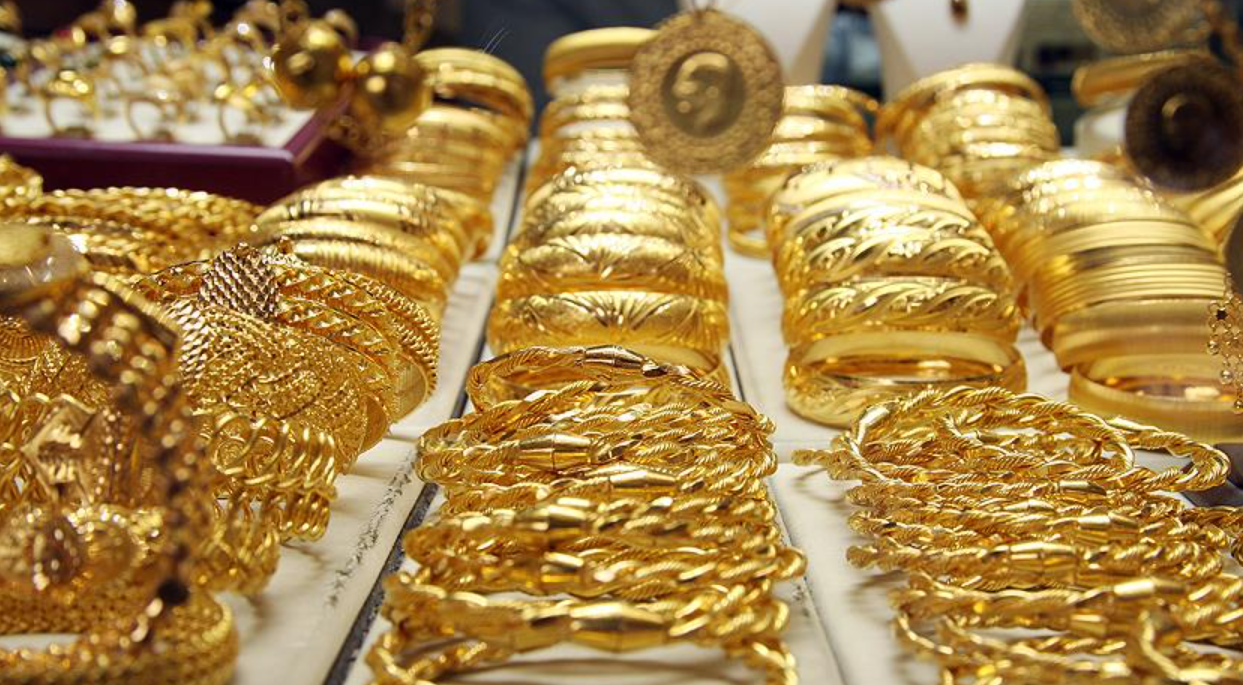 Altın coştu! Gram ve ons rekor seviyelere ulaştı